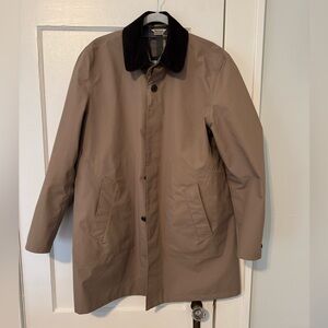 Men’s Barbour rain coat, size L